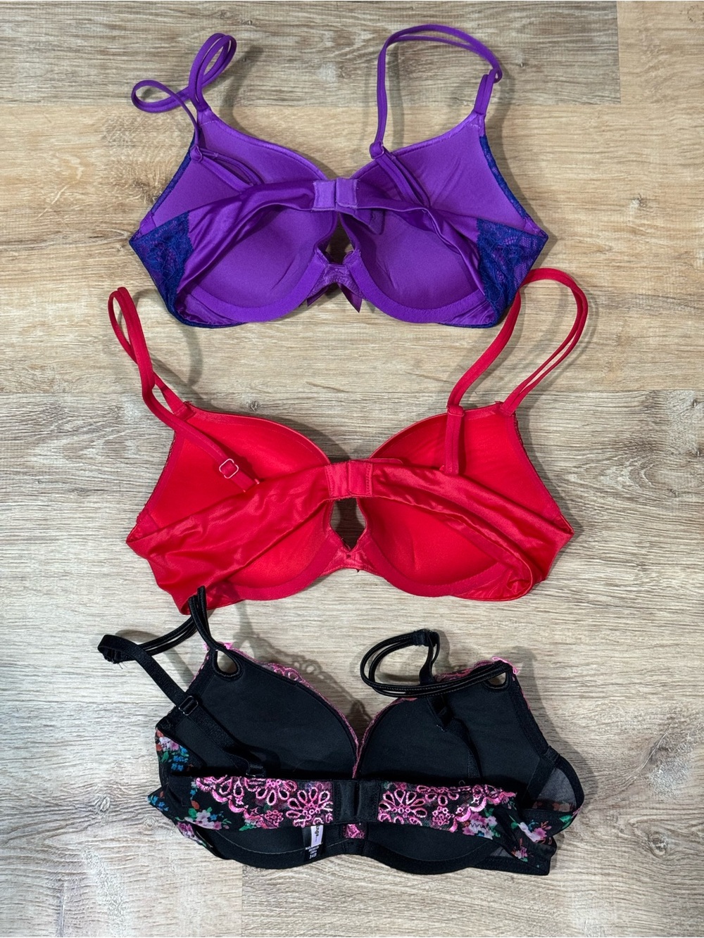 Victoria's Secret Purple, Red and Black Lace Push-Up Bra Set Size 34B - Picture 5 of 8
